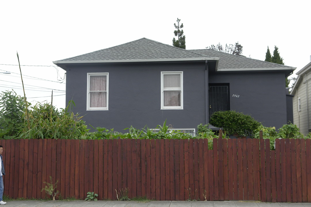 2942 23rd Ave in Oakland, CA - Building Photo