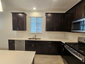 1512 Brimhurst Dr in Leander, TX - Building Photo - Building Photo
