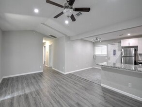 1947 Ojeman Rd in Houston, TX - Building Photo - Building Photo