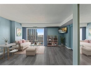 66 9th St E in St. Paul, MN - Building Photo - Building Photo