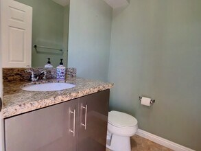 995 Figueroa Terrace in Los Angeles, CA - Building Photo - Building Photo