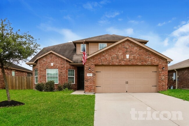 property at 5002 Pacific Ridge Ln
