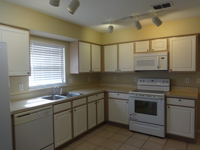 317 Brightview Dr in Lake Mary, FL - Building Photo - Building Photo