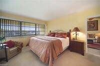 4613 SE 5th Ave photo'