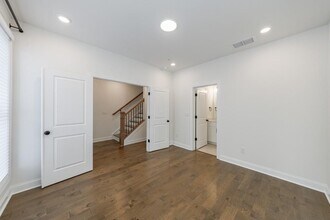 215 Midnight Oak Run in Alpharetta, GA - Building Photo - Building Photo