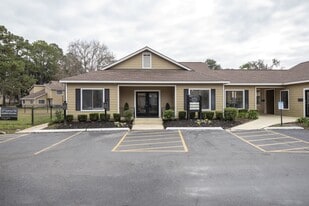 Verde Vue Apartments in Savannah, GA - Building Photo