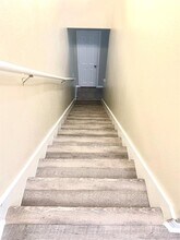 2404 Allred Dr in Austin, TX - Building Photo - Building Photo