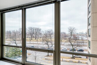 3450 N Lake Shore Dr in Chicago, IL - Building Photo - Building Photo