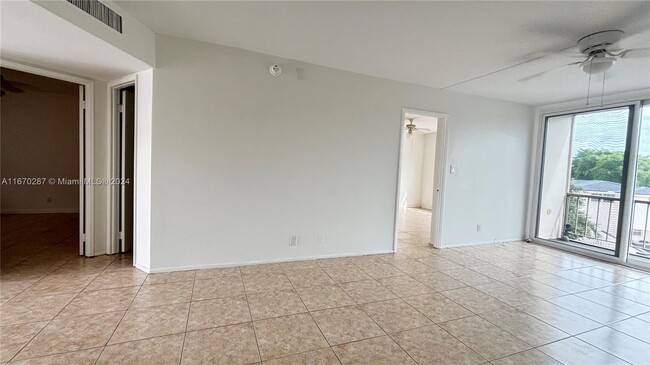 4501 NE 21st Ave in Fort Lauderdale, FL - Building Photo - Building Photo