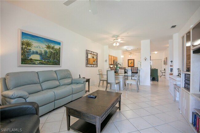 3964 Bishopwood Ct E in Naples, FL - Building Photo - Building Photo