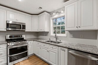 1012 Crown River Pkwy in Mcdonough, GA - Building Photo - Building Photo
