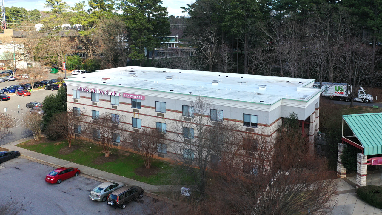 Mission Valley Garden Apartments in Raleigh, NC - Building Photo