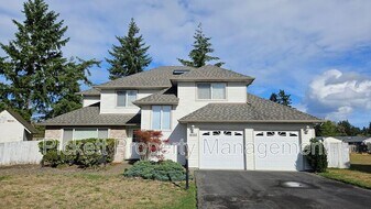 6453 Grand Pine Loop NE in Bremerton, WA - Building Photo