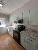 59 Highwood Dr in Franklin, MA - Building Photo