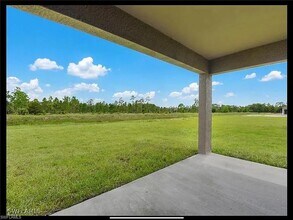 184 Yager Cir in Ft. Myers, FL - Building Photo - Building Photo