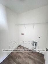 1717 Ramsdale Rd in Hope Mills, NC - Building Photo - Building Photo