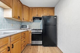 44 Albion St, Unit #AA in Melrose, MA - Building Photo - Building Photo
