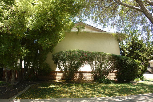 5634 Hoffman Ct in San Jose, CA - Building Photo - Building Photo