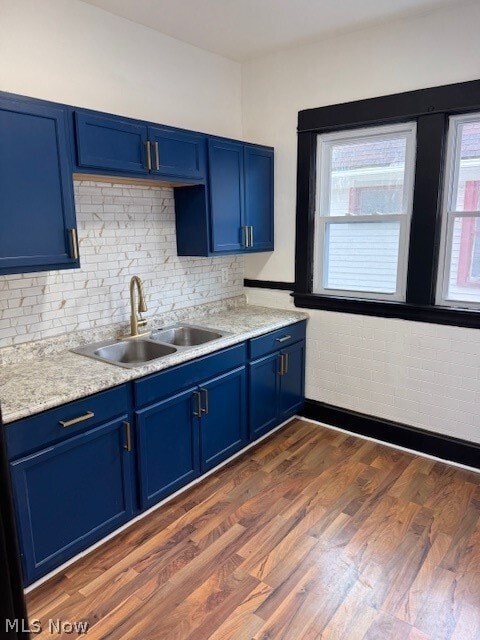 12001 Oakview Ave in Cleveland, OH - Foto de edificio - Building Photo