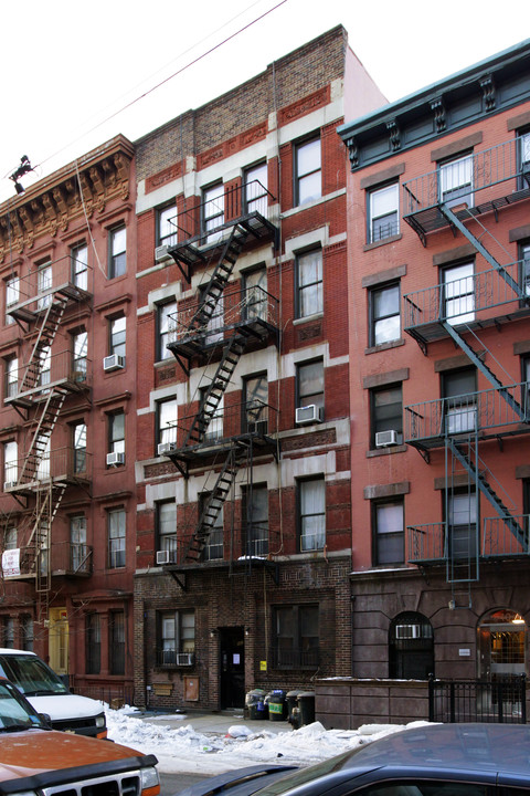342 E 9th St in New York, NY - Foto de edificio