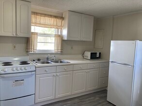 1517 Westchester Rd, Unit 1517B in Raleigh, NC - Foto de edificio - Building Photo