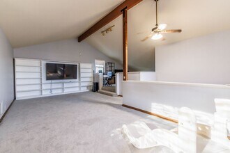 1040 Meadowview Ln in Ridgecrest, CA - Building Photo - Building Photo