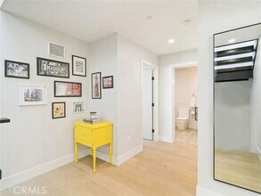 811 1/2 N Detroit St in Los Angeles, CA - Building Photo - Building Photo