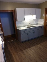 126 Hubbard St in Ludlow, MA - Building Photo - Building Photo