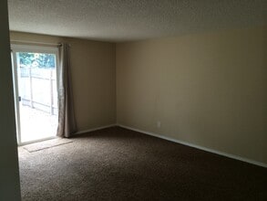 2552 SE 9th Ct in Gresham, OR - Building Photo - Building Photo