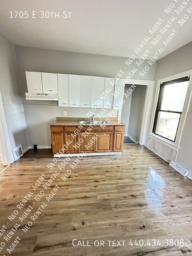 1705 E 30th St in Lorain, OH - Building Photo - Building Photo