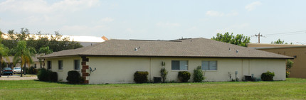 1412 SE 8th Ter in Cape Coral, FL - Building Photo - Building Photo