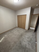 207 State St N, Unit 1 in Waseca, MN - Building Photo - Building Photo