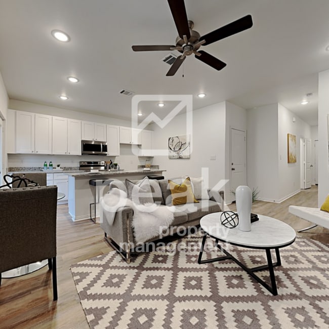 2003 Magnolia Ln in Forest Hill, TX - Building Photo - Building Photo