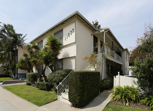 11833 W Washington Blvd in Los Angeles, CA - Building Photo - Building Photo