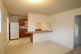 11 E 6th St in Weslaco, TX - Building Photo - Building Photo