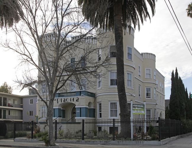 La Placita in Oakland, CA - Building Photo - Building Photo