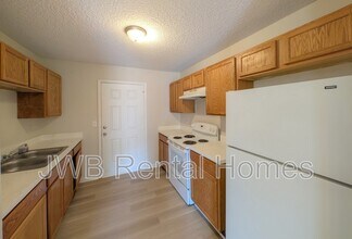 4373 Melissa Ct W in Jacksonville, FL - Building Photo - Building Photo