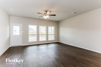 7215 Victorville Dr in Arcola, TX - Building Photo - Building Photo