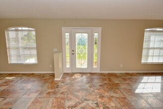 176 Valley Pl in Port St. Lucie, FL - Building Photo - Building Photo