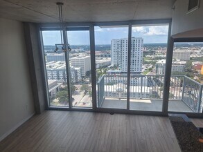 777 N Ashley Dr, Unit Skypoint 2009 in Tampa, FL - Foto de edificio - Building Photo