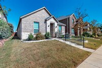 2321 Astapor Dr in Aubrey, TX - Building Photo - Building Photo