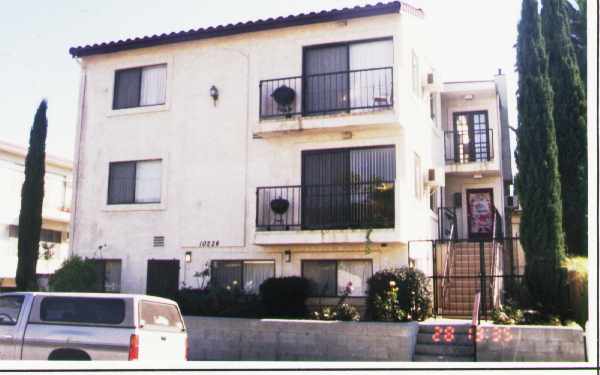 10224 Regent St in Los Angeles, CA - Building Photo