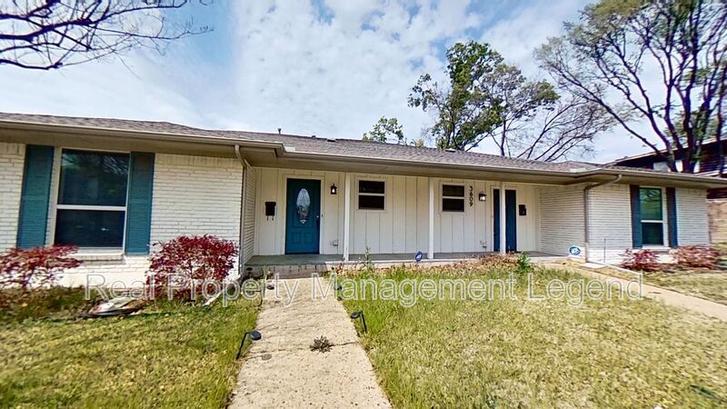 3607 Stables Ln in Dallas, TX - Building Photo