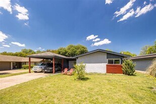 11021 Cactus Ln in Dallas, TX - Building Photo