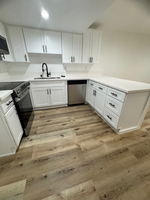 Sun Harbour Apartments in Redondo Beach, CA - Building Photo