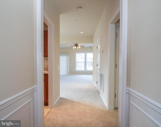 11 Harborton Ln in Fredericksburg, VA - Foto de edificio - Building Photo