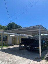 5901 Garden Ave in West Palm Beach, FL - Building Photo - Building Photo