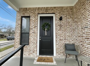 201 Fairway Dr in Bryan, TX - Building Photo - Building Photo