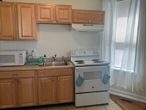 1833 Point Breeze Ave in Philadelphia, PA - Building Photo - Building Photo