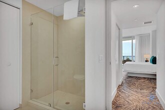 4111 S Ocean Dr in Hollywood, FL - Building Photo - Building Photo